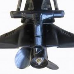 Sterndrive met hydrofoil Sterndrive met hydrofoil